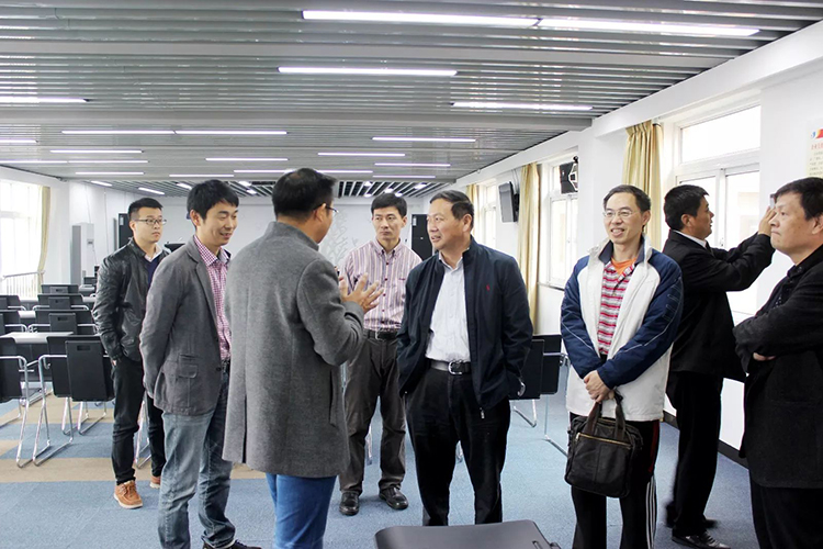 中國計(jì)量科學(xué)研究院調(diào)研組來訪06.jpg